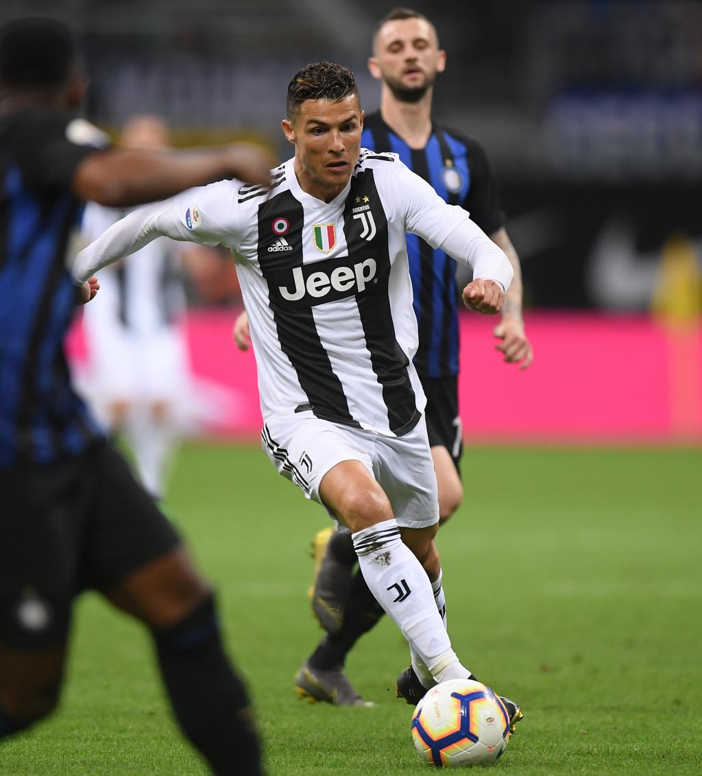 鲁本·阿莫林的曼联体系为何在边翼卫位置频频受阻？危机或将进一步加剧！