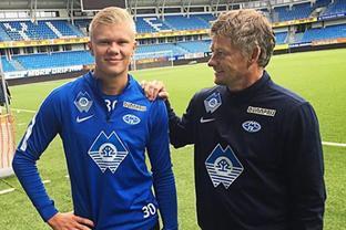 马竞vs瓦伦西亚首发：阿尔瓦雷斯领衔！格子替补，科克在列（马竞战瓦伦西亚首发出炉：阿尔瓦雷斯领衔，格列兹曼替补，科克入选）