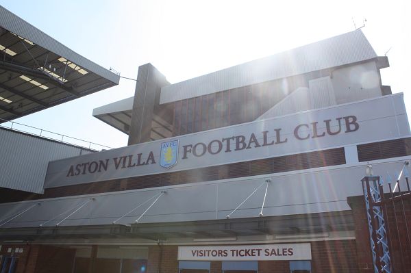 蒂尔曼谈击败曼城：我们防守做得好，反击总是很有威胁（蒂尔曼：战胜曼城靠扎实防守，反击持续制造威胁）