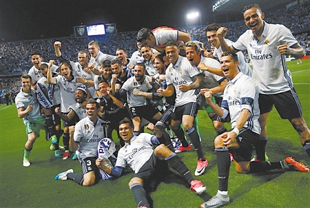 北爱尔兰小将唐利：在热刺时凯恩帮了我很多，这让我喜欢回撤（北爱新星唐利：热刺时期受凯恩点拨，因此更偏爱回撤）