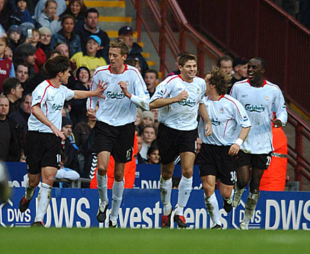 20场造9球! 贝林厄姆成皇马英格兰双重难题 他真的被高估了吗（20战制造9球，贝林厄姆成皇马与英格兰的双重困局，他真的被高估了？）