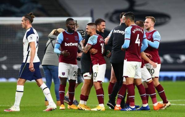 凯尔：红牌是比赛的转折点，我们根本不该把自己置于那种处境（凯尔：红牌改变了比赛走向，我们不该让自己陷入那样的局面）