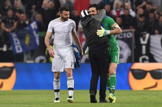 魔术晋级NBA杯四强，贝恩37分调侃用奖金“补”罚款（魔术挺进NBA杯四强，贝恩轰37分笑称奖金能“抵”罚款）