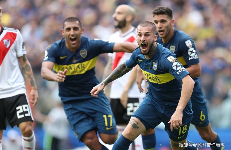 马拉多纳之子力挺孔蒂：他是足球史上最具冠军底蕴的教练之一（马拉多纳之子站台孔蒂：他是足坛最具冠军气质的名帅之一）