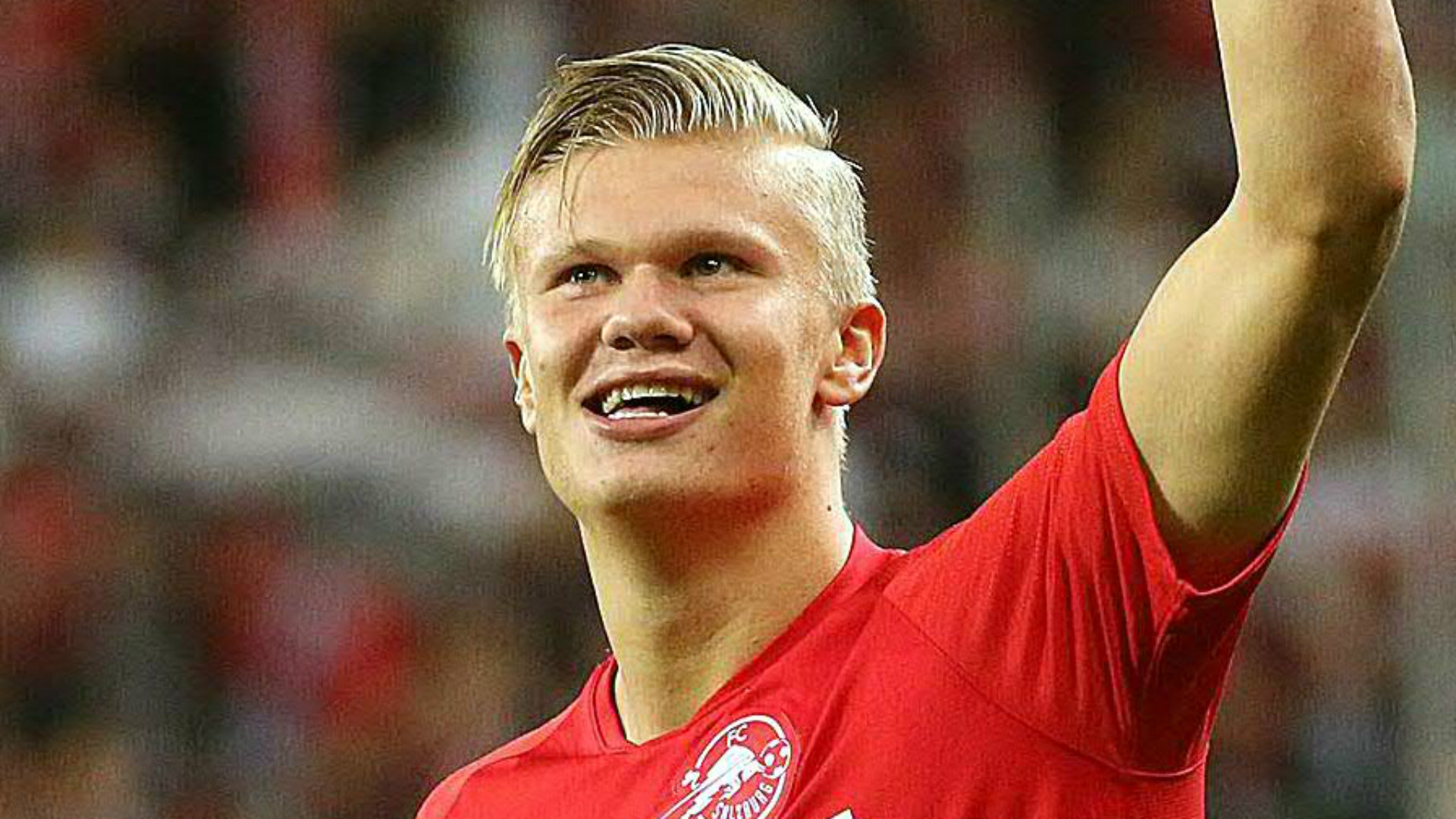 土耳其女球员狂砍69分，面相妆容神似李梦，引爱德华兹疯狂示爱（土耳其女将狂轰69分，妆容酷似李梦，爱德华兹高调示爱）