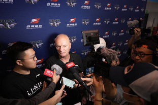 “玉面杀手”张玉宁将执掌苏超宿迁队（“玉面杀手”张玉宁将挂帅苏超宿迁队）